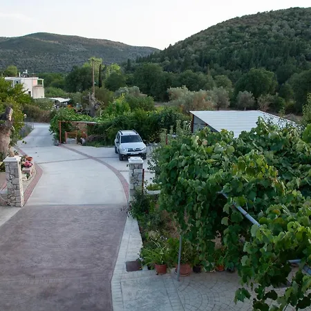 Apartment Tsoutsis Marantochori