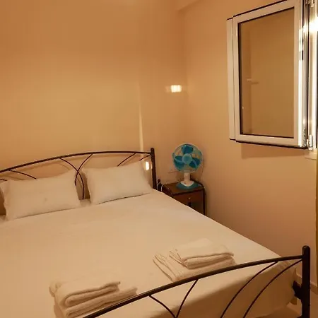 Tsoutsis Apartment