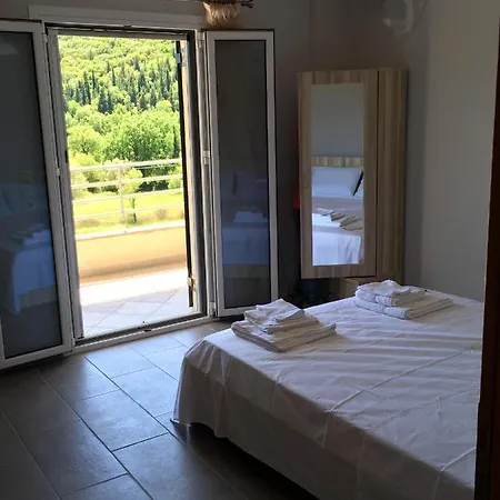 Tsoutsis Marantochori